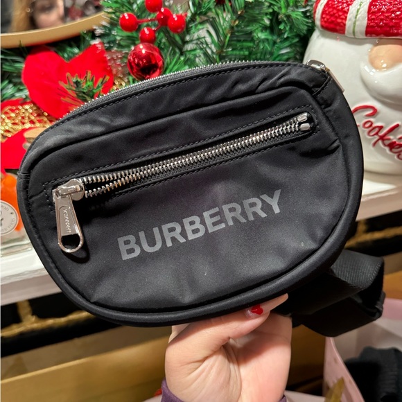 SOLD ❤️❤️FINAL SALE💐BURBERRY black cannon branded nylon belt bag Fanny pack ✨ - Picture 11 of 12